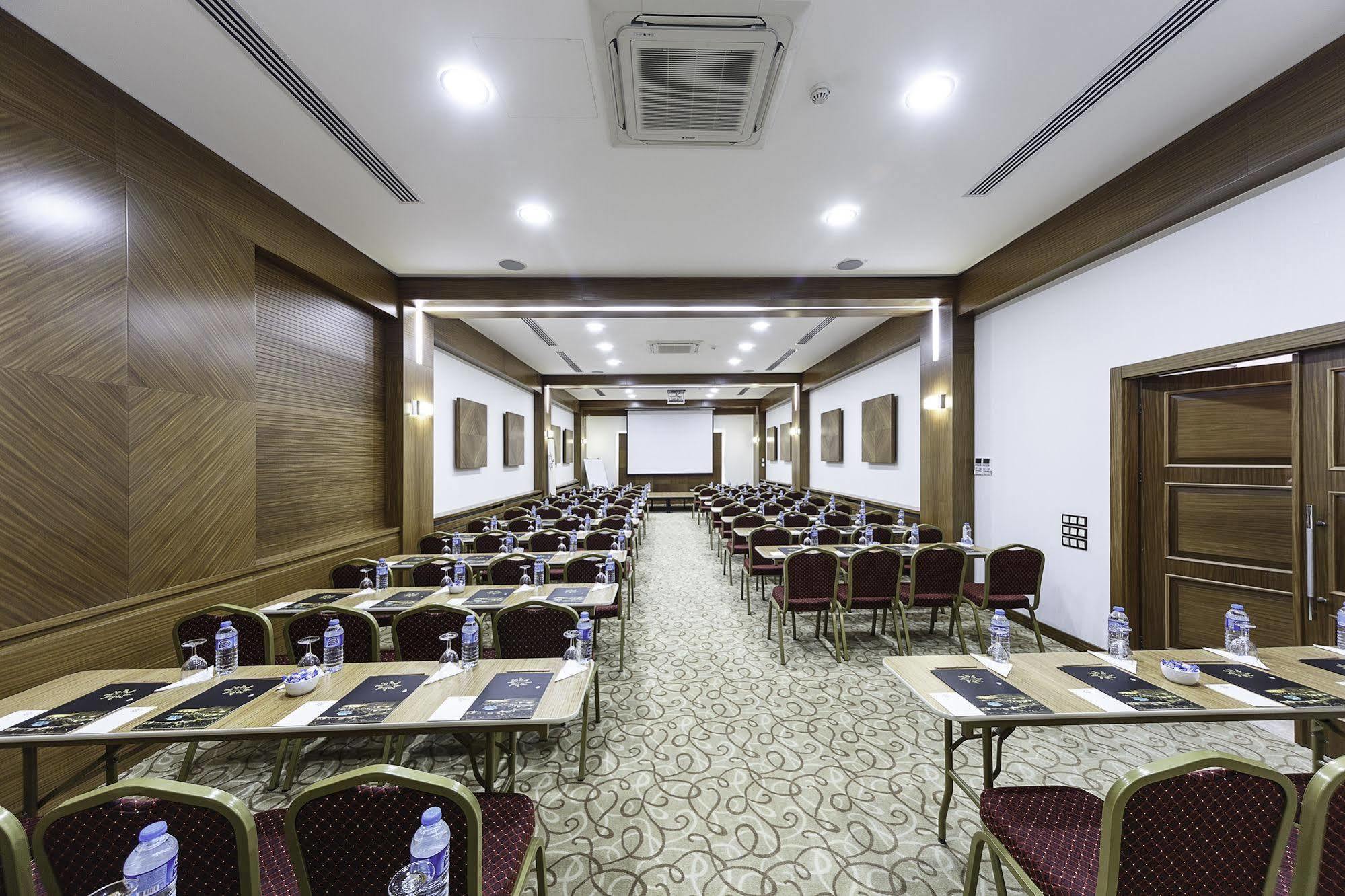 Dilek Kaya Hotel Ürgüp Bagian luar foto
